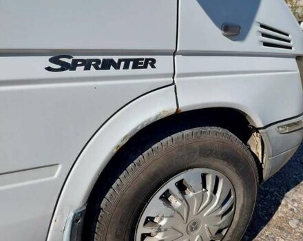Белый Мерседес Sprinter, объемом двигателя 2.7 л и пробегом 495 тыс. км за 9000 $, фото 18 на Automoto.ua