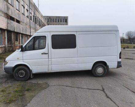 Белый Мерседес Sprinter, объемом двигателя 2.15 л и пробегом 880 тыс. км за 8200 $, фото 3 на Automoto.ua