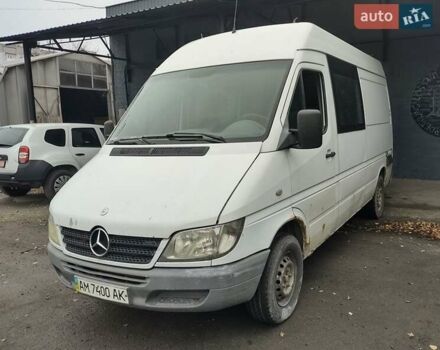 Білий Мерседес Sprinter, об'ємом двигуна 2.7 л та пробігом 403 тис. км за 5250 $, фото 2 на Automoto.ua