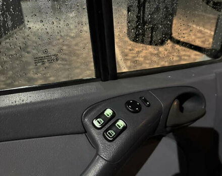 Білий Мерседес Sprinter, об'ємом двигуна 2.7 л та пробігом 387 тис. км за 12500 $, фото 15 на Automoto.ua