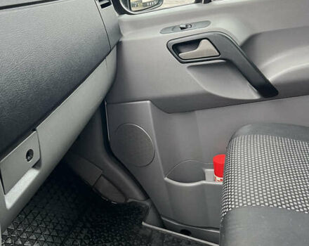 Белый Мерседес Sprinter, объемом двигателя 2.15 л и пробегом 226 тыс. км за 15355 $, фото 11 на Automoto.ua