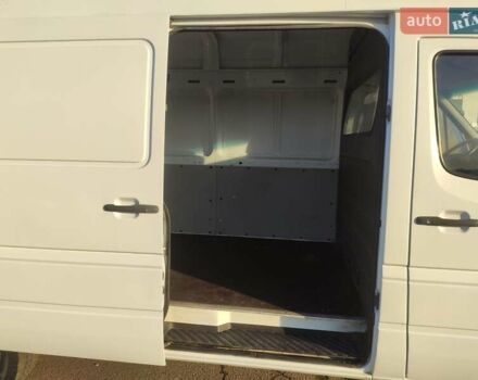 Белый Мерседес Sprinter, объемом двигателя 0 л и пробегом 260 тыс. км за 15500 $, фото 19 на Automoto.ua
