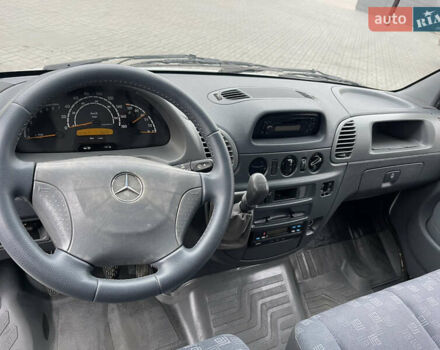 Белый Мерседес Sprinter, объемом двигателя 2.2 л и пробегом 327 тыс. км за 14800 $, фото 15 на Automoto.ua