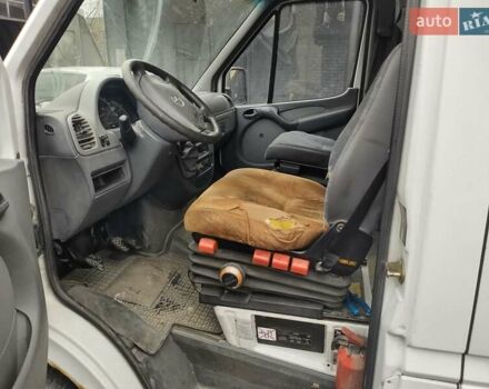 Білий Мерседес Sprinter, об'ємом двигуна 2.7 л та пробігом 403 тис. км за 5250 $, фото 20 на Automoto.ua