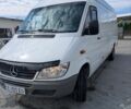 Белый Мерседес Sprinter, объемом двигателя 2.15 л и пробегом 400 тыс. км за 7700 $, фото 1 на Automoto.ua