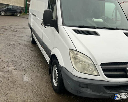 Белый Мерседес Sprinter, объемом двигателя 2.15 л и пробегом 226 тыс. км за 15355 $, фото 1 на Automoto.ua