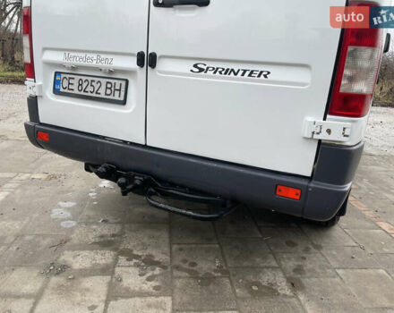 Белый Мерседес Sprinter, объемом двигателя 2.7 л и пробегом 890 тыс. км за 9999 $, фото 5 на Automoto.ua