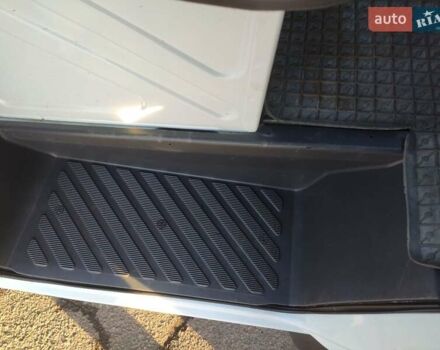 Белый Мерседес Sprinter, объемом двигателя 0 л и пробегом 260 тыс. км за 15500 $, фото 16 на Automoto.ua