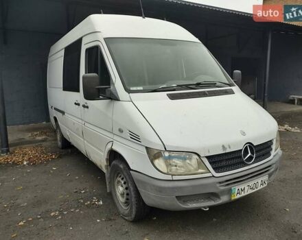 Білий Мерседес Sprinter, об'ємом двигуна 2.7 л та пробігом 403 тис. км за 5250 $, фото 1 на Automoto.ua