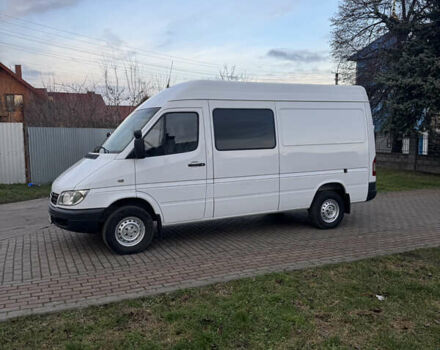 Белый Мерседес Sprinter, объемом двигателя 2.2 л и пробегом 351 тыс. км за 10600 $, фото 10 на Automoto.ua