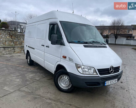 Белый Мерседес Sprinter, объемом двигателя 2.7 л и пробегом 890 тыс. км за 9999 $, фото 2 на Automoto.ua