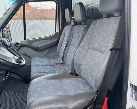 Белый Мерседес Sprinter, объемом двигателя 2.2 л и пробегом 351 тыс. км за 10600 $, фото 17 на Automoto.ua