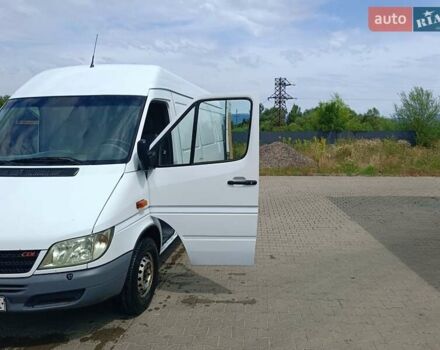 Белый Мерседес Sprinter, объемом двигателя 2.7 л и пробегом 623 тыс. км за 10700 $, фото 21 на Automoto.ua
