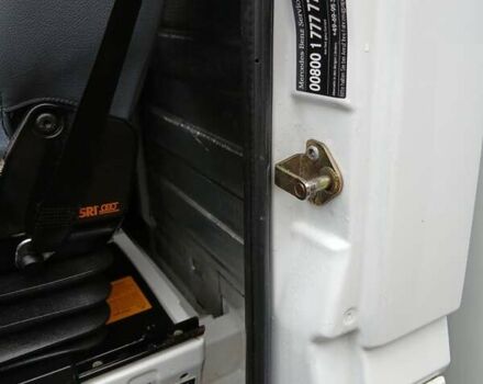 Білий Мерседес Sprinter, об'ємом двигуна 2.69 л та пробігом 292 тис. км за 19500 $, фото 65 на Automoto.ua