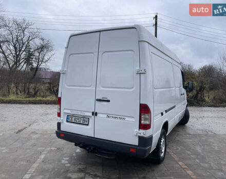 Белый Мерседес Sprinter, объемом двигателя 2.7 л и пробегом 890 тыс. км за 9999 $, фото 4 на Automoto.ua