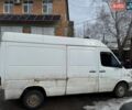 Белый Мерседес Sprinter, объемом двигателя 2.2 л и пробегом 400 тыс. км за 4600 $, фото 1 на Automoto.ua