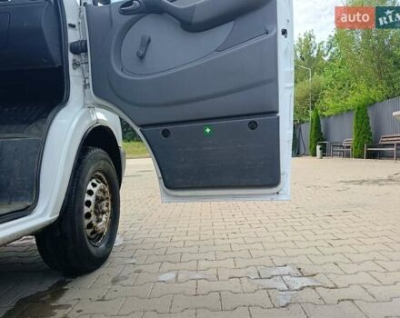 Белый Мерседес Sprinter, объемом двигателя 2.7 л и пробегом 623 тыс. км за 10700 $, фото 13 на Automoto.ua
