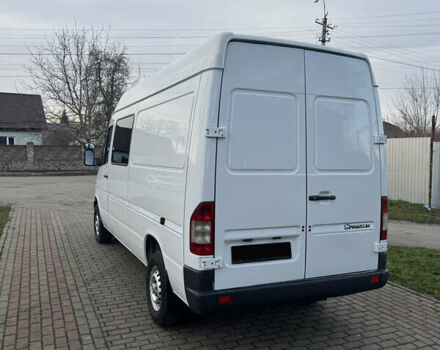 Белый Мерседес Sprinter, объемом двигателя 2.2 л и пробегом 351 тыс. км за 10600 $, фото 8 на Automoto.ua