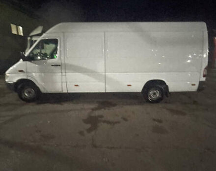 Білий Мерседес Sprinter, об'ємом двигуна 2.69 л та пробігом 617 тис. км за 10900 $, фото 3 на Automoto.ua