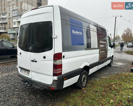 Белый Мерседес Sprinter, объемом двигателя 2.15 л и пробегом 555 тыс. км за 10000 $, фото 3 на Automoto.ua