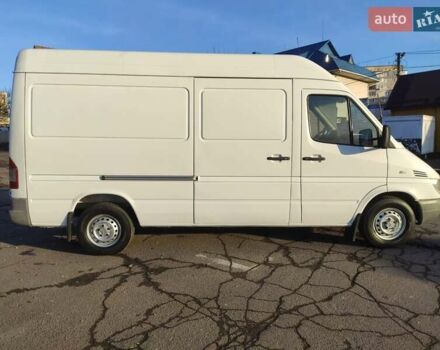 Белый Мерседес Sprinter, объемом двигателя 0 л и пробегом 260 тыс. км за 15500 $, фото 9 на Automoto.ua