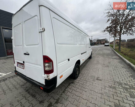 Белый Мерседес Sprinter, объемом двигателя 2.15 л и пробегом 600 тыс. км за 10750 $, фото 4 на Automoto.ua