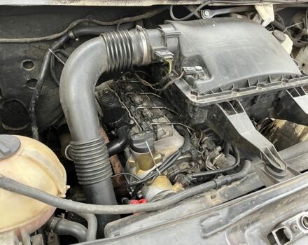 Білий Мерседес Sprinter, об'ємом двигуна 2.1 л та пробігом 750 тис. км за 11000 $, фото 6 на Automoto.ua