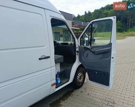Белый Мерседес Sprinter, объемом двигателя 2.7 л и пробегом 623 тыс. км за 10700 $, фото 17 на Automoto.ua