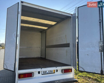 Білий Мерседес Sprinter, об'ємом двигуна 2.7 л та пробігом 198 тис. км за 18500 $, фото 37 на Automoto.ua