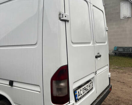 Белый Мерседес Sprinter, объемом двигателя 2.15 л и пробегом 700 тыс. км за 10700 $, фото 3 на Automoto.ua