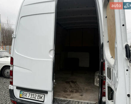 Белый Мерседес Sprinter, объемом двигателя 2.15 л и пробегом 580 тыс. км за 12500 $, фото 5 на Automoto.ua