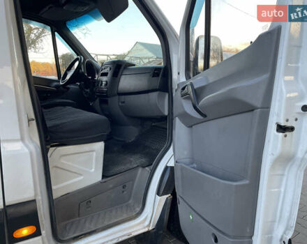 Белый Мерседес Sprinter, объемом двигателя 2.15 л и пробегом 222 тыс. км за 11999 $, фото 25 на Automoto.ua