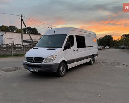Белый Мерседес Sprinter, объемом двигателя 2.15 л и пробегом 480 тыс. км за 12200 $, фото 1 на Automoto.ua