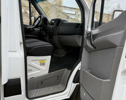 Белый Мерседес Sprinter, объемом двигателя 0 л и пробегом 410 тыс. км за 17300 $, фото 14 на Automoto.ua