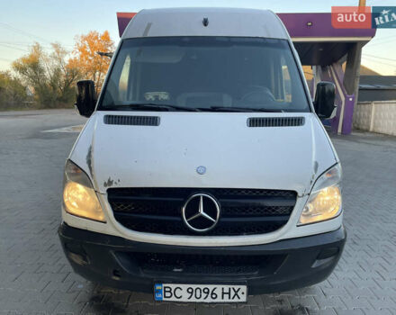 Белый Мерседес Sprinter, объемом двигателя 2.15 л и пробегом 222 тыс. км за 11999 $, фото 13 на Automoto.ua