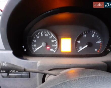 Білий Мерседес Sprinter, об'ємом двигуна 2.1 л та пробігом 330 тис. км за 10000 $, фото 4 на Automoto.ua