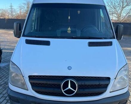 Белый Мерседес Sprinter, объемом двигателя 2.1 л и пробегом 620 тыс. км за 9800 $, фото 2 на Automoto.ua