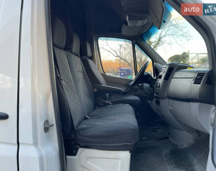 Белый Мерседес Sprinter, объемом двигателя 2.15 л и пробегом 222 тыс. км за 11999 $, фото 23 на Automoto.ua