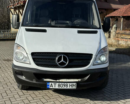 Белый Мерседес Sprinter, объемом двигателя 2.15 л и пробегом 500 тыс. км за 10400 $, фото 2 на Automoto.ua