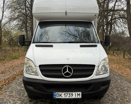 Белый Мерседес Sprinter, объемом двигателя 0 л и пробегом 410 тыс. км за 17300 $, фото 3 на Automoto.ua