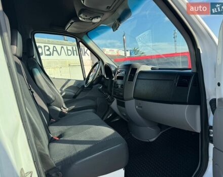 Белый Мерседес Sprinter, объемом двигателя 2.15 л и пробегом 300 тыс. км за 13000 $, фото 17 на Automoto.ua