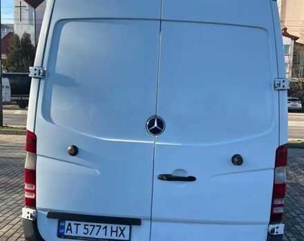 Белый Мерседес Sprinter, объемом двигателя 2.1 л и пробегом 620 тыс. км за 9800 $, фото 3 на Automoto.ua