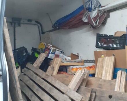 Білий Мерседес Sprinter, об'ємом двигуна 2.1 л та пробігом 330 тис. км за 10000 $, фото 16 на Automoto.ua