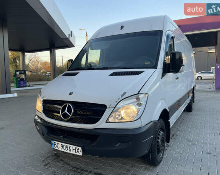 Белый Мерседес Sprinter, объемом двигателя 2.15 л и пробегом 222 тыс. км за 11999 $, фото 1 на Automoto.ua