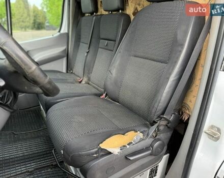 Белый Мерседес Sprinter, объемом двигателя 2.2 л и пробегом 347 тыс. км за 6500 $, фото 9 на Automoto.ua