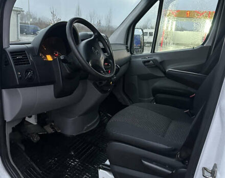 Белый Мерседес Sprinter, объемом двигателя 2.99 л и пробегом 317 тыс. км за 15400 $, фото 14 на Automoto.ua