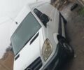 Белый Мерседес Sprinter, объемом двигателя 2.2 л и пробегом 350 тыс. км за 10500 $, фото 2 на Automoto.ua