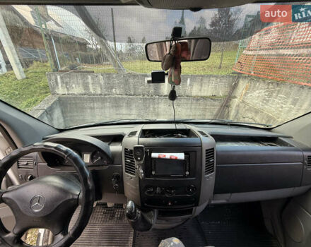 Мерседес Sprinter 2008 в Путиле на Automoto.ua Белый Мерседес Sprinter, объемом двигателя 2.15 л и пробегом 630 тыс. км за 15000 $, фото 13 на Automoto.ua