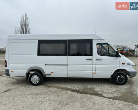 Белый Мерседес Sprinter, объемом двигателя 2.69 л и пробегом 316 тыс. км за 19700 $, фото 4 на Automoto.ua