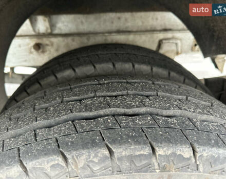 Белый Мерседес Sprinter, объемом двигателя 3 л и пробегом 310 тыс. км за 25000 $, фото 6 на Automoto.ua